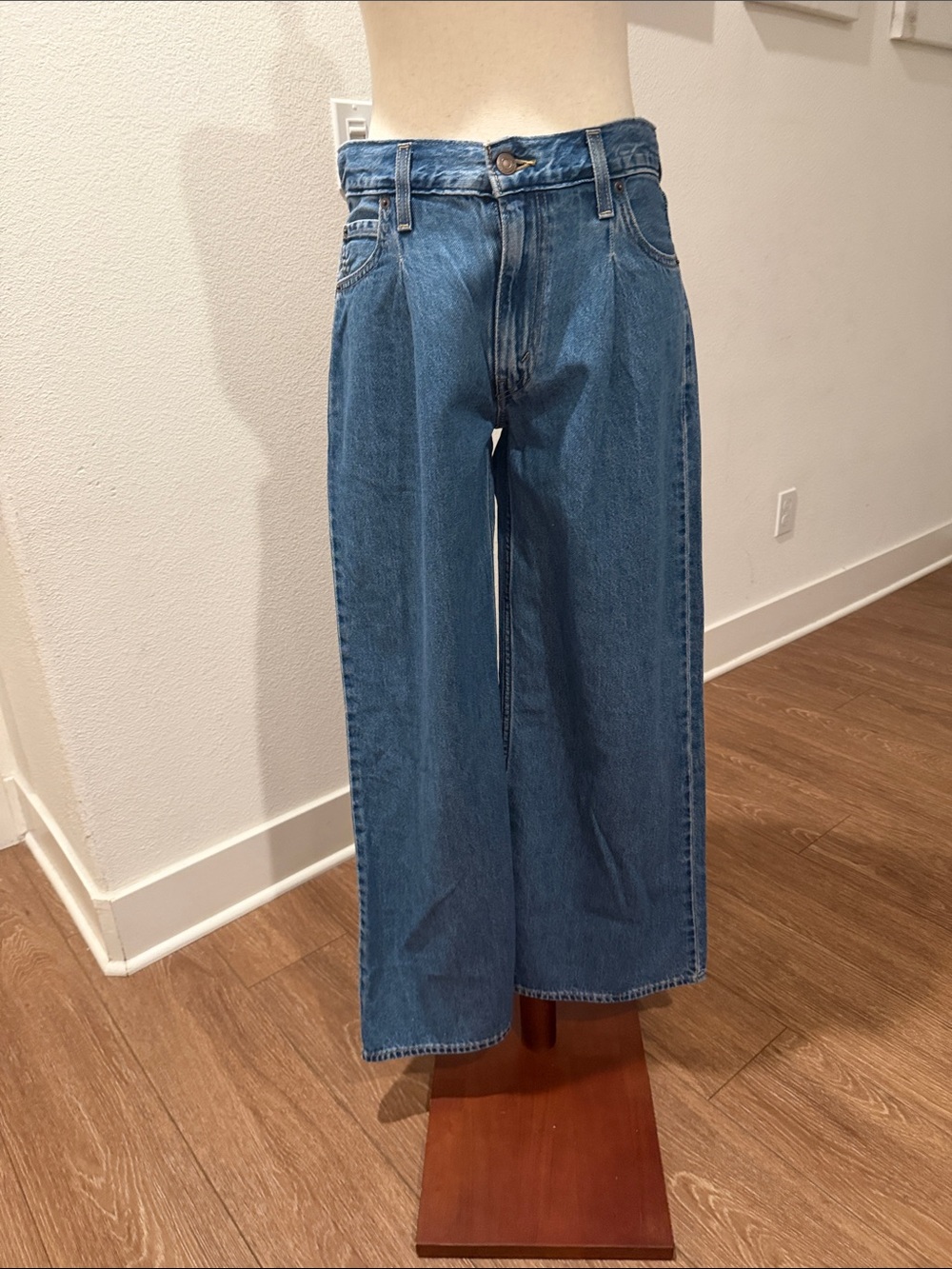 Levi's Mid-Blue Wide-Leg High-Rise Jeans